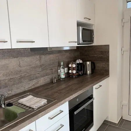 公寓 Modernes 1-zimmer-apartment Mit Kueche, Parkplatz, Kostenfreiem Wlan Und Netflix