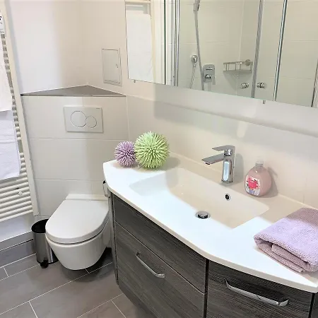 公寓 Modernes 1-zimmer-apartment Mit Kueche, Parkplatz, Kostenfreiem Wlan Und Netflix