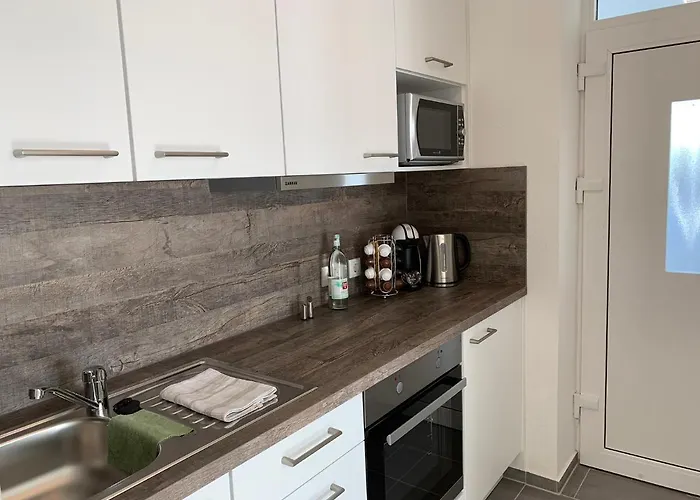 Daire Modernes 1-zimmer-apartment Mit Kueche, Parkplatz, Kostenfreiem Wlan Und Netflix