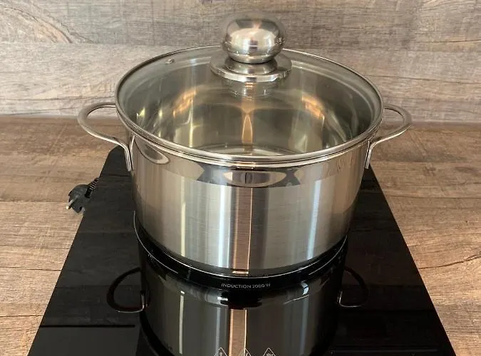 Daire Modernes 1-zimmer-apartment Mit Kueche, Parkplatz, Kostenfreiem Wlan Und Netflix *